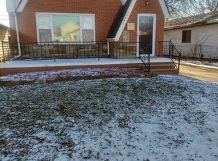 19612 Opal St, Clinton Township, MI 48035