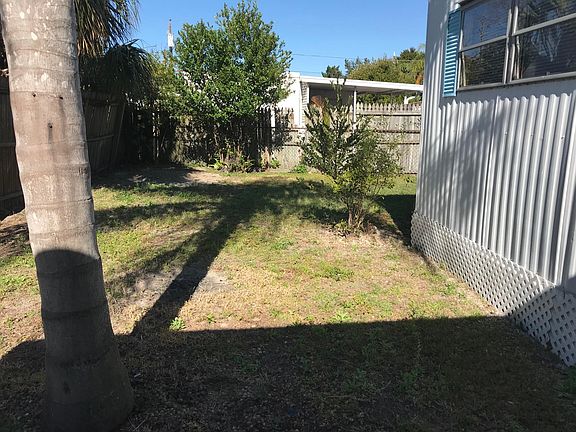 5th image of 633 River Village Dr