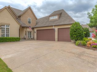 8612 E 103rd St, Tulsa, OK 74133