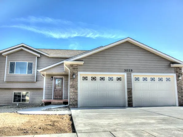 3019 New England St, Rapid City, SD 57703