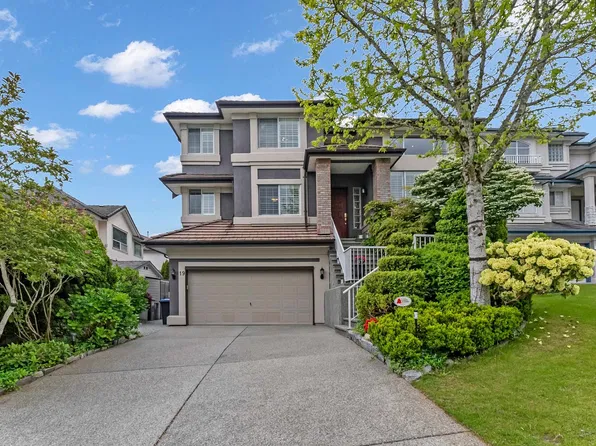 19 Linden Ct, Pt Moody, BC V3H 5C1