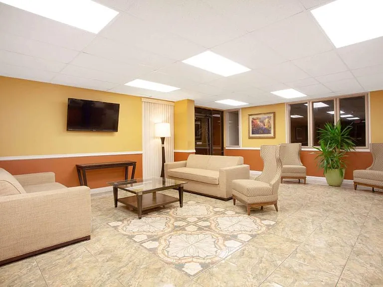 Stayable Kissimmee East — Photo 20