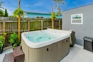 1754 SW 28th Ter