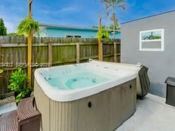 1754 SW 28th Ter, Fort Lauderdale, FL 33312