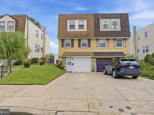 9961 Alicia St, Philadelphia, PA 19115