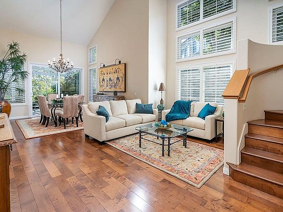4th image of 24636 Brighton Dr Unit A