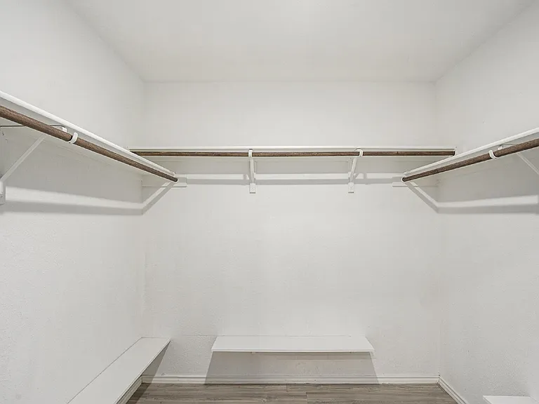 419 De Herrera — Photo 10