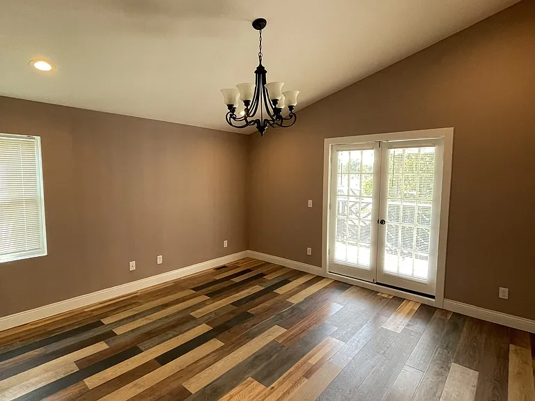 3434 N Capitol Ave #10 — Photo 1