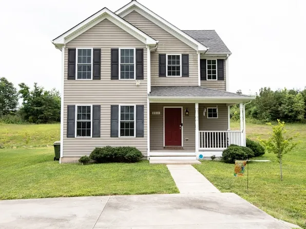 2511 Layne St, Farmville, VA 23901