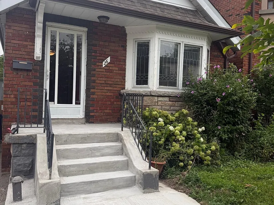 26 Elmsdale Rd W