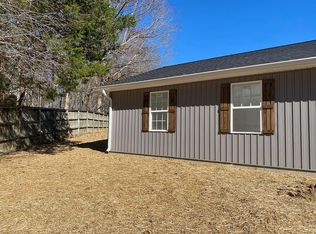 1129 Cooper Lake Rd, Oneida, TN 37841