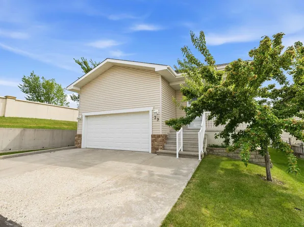 401 Bothwell Dr #39, Strathcona County, AB T8H 2C9