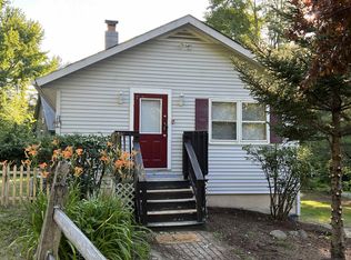 656 S Main St, Wolfeboro, NH 03894