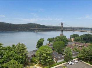 34 Hurlihe St APT C, Poughkeepsie, NY