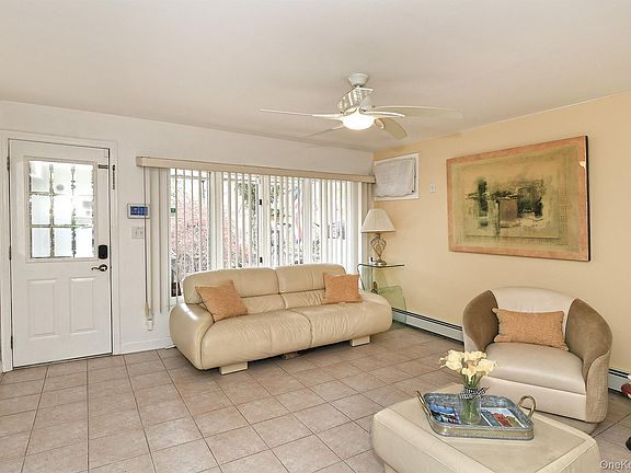 3rd image of 156 Farmedge Road