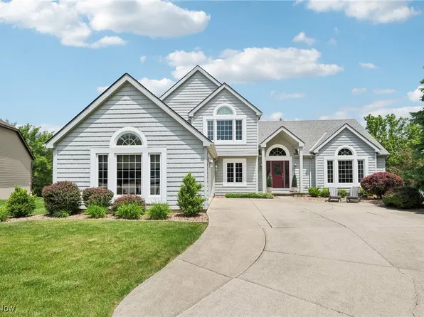 13773 Trenton Oval, Strongsville, OH 44136