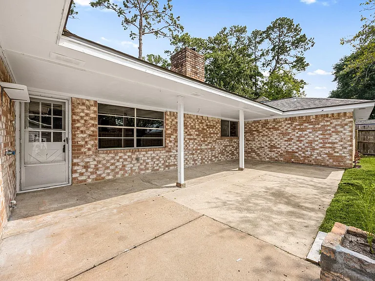 5923 Pebble Springs Dr — Photo 41