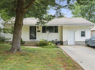 1508 E Whiteside St, Springfield, MO 65804