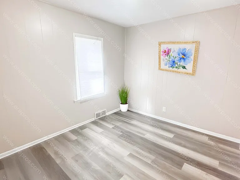1578 Chestnut St #1 — Photo 11