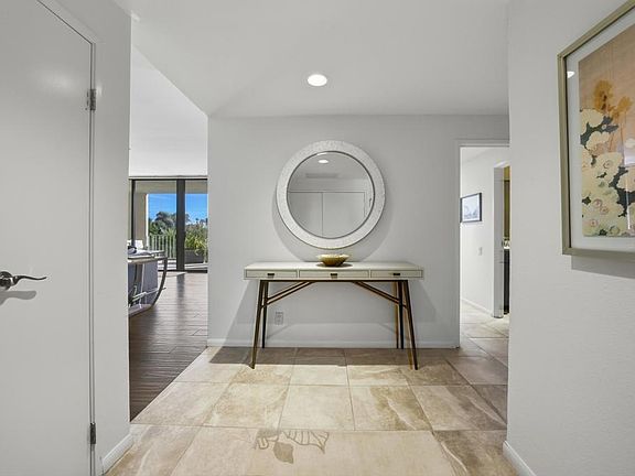 2nd image of 910 Island Dr APT 207