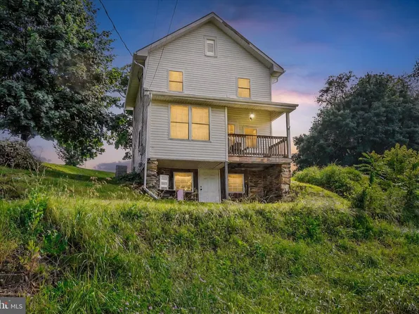 615 Boxwood Rd, Red Lion, PA 17356