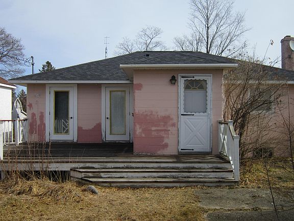 5th image of 685 S Lake St