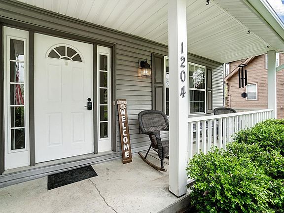 3rd image of 1204 Sunset Dr Lot 683