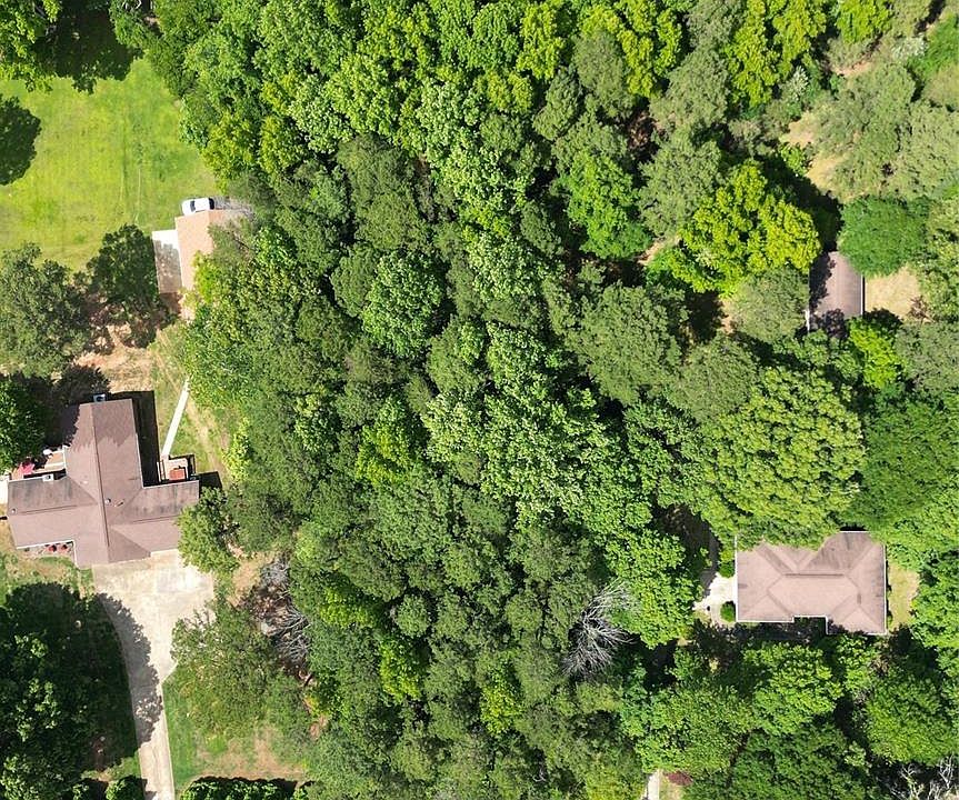 2nd image of 7725 Mount Holly Huntersville Rd