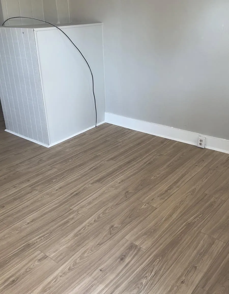 2 bed, 1.0 bath, $800 — Photo 4