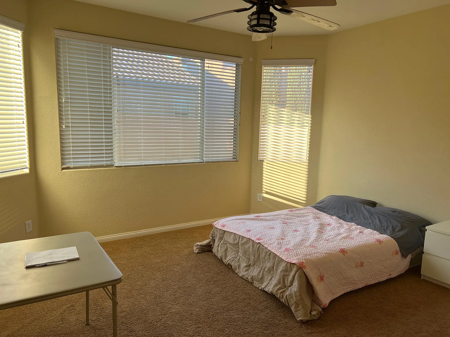 1 bed, 3474 sqft, $900 — Photo 2