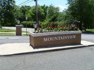 155 Sierra Vista Ln, Valley Cottage, NY 10989