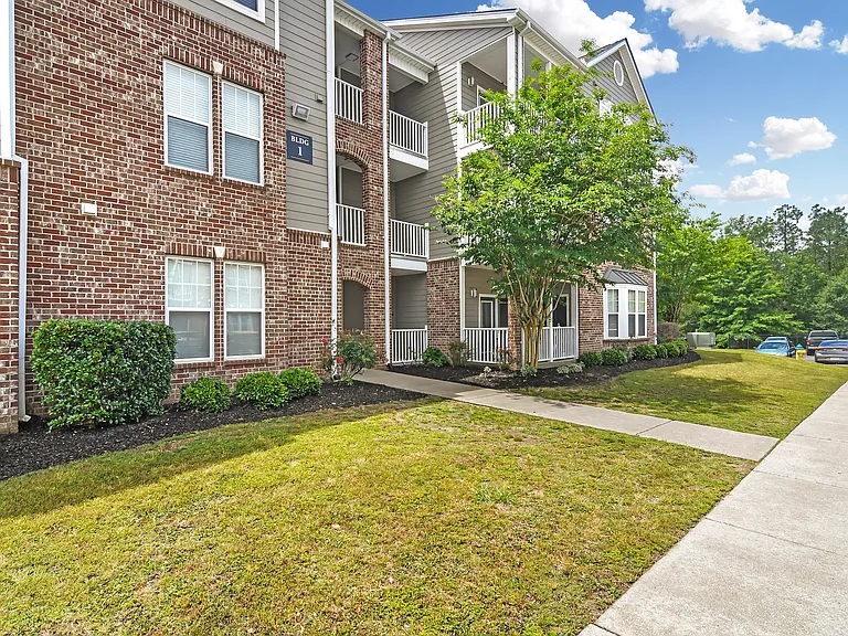 Charleston Apartment Homes — Photo 19