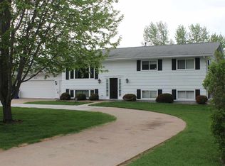 2121 Glendalen Rd, Kronenwetter, WI 54455