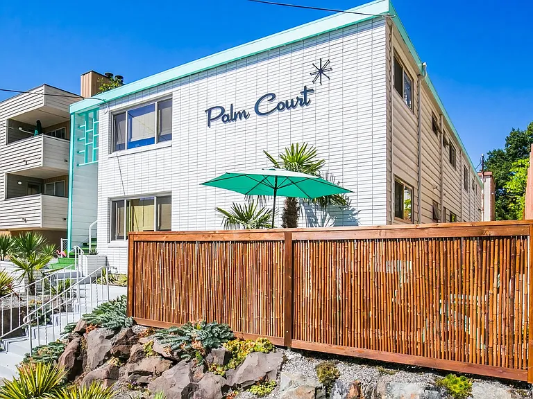 Palm Court - Located in the heart of Seattle — Photo 29