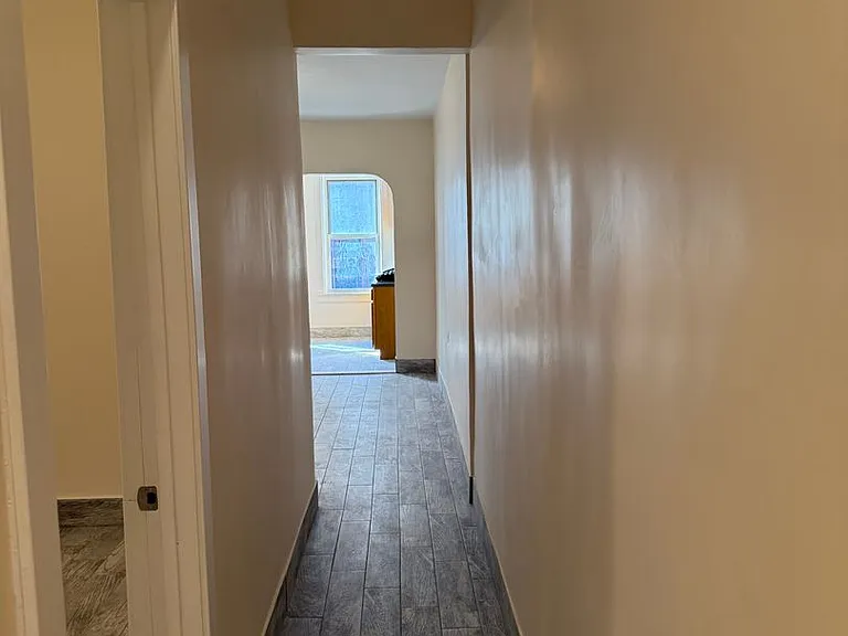 2311 Crotona Ave — Photo 2