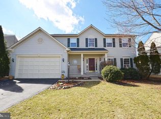 18707 Drummond Pl, Leesburg, VA