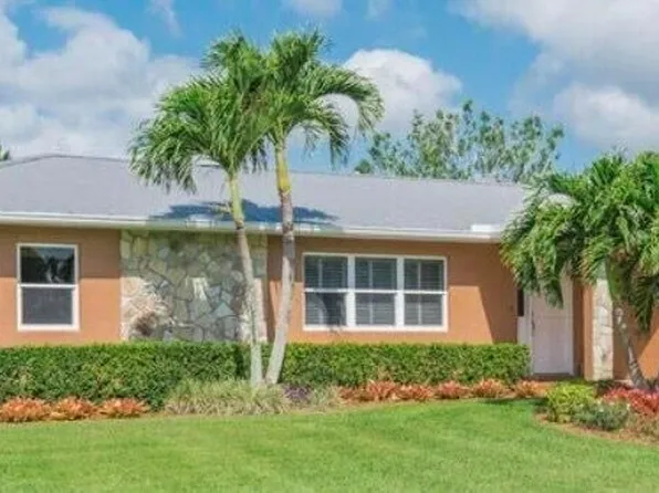 2222 SW Riverside Dr, Palm City, FL 34990