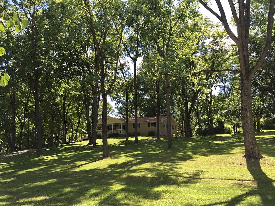 1st image of 862 Greenway Dr