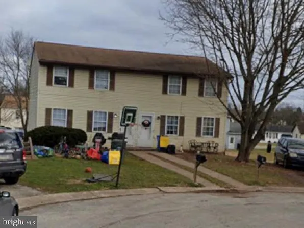 3254 E Pheasant Cir, Dover, PA 17315
