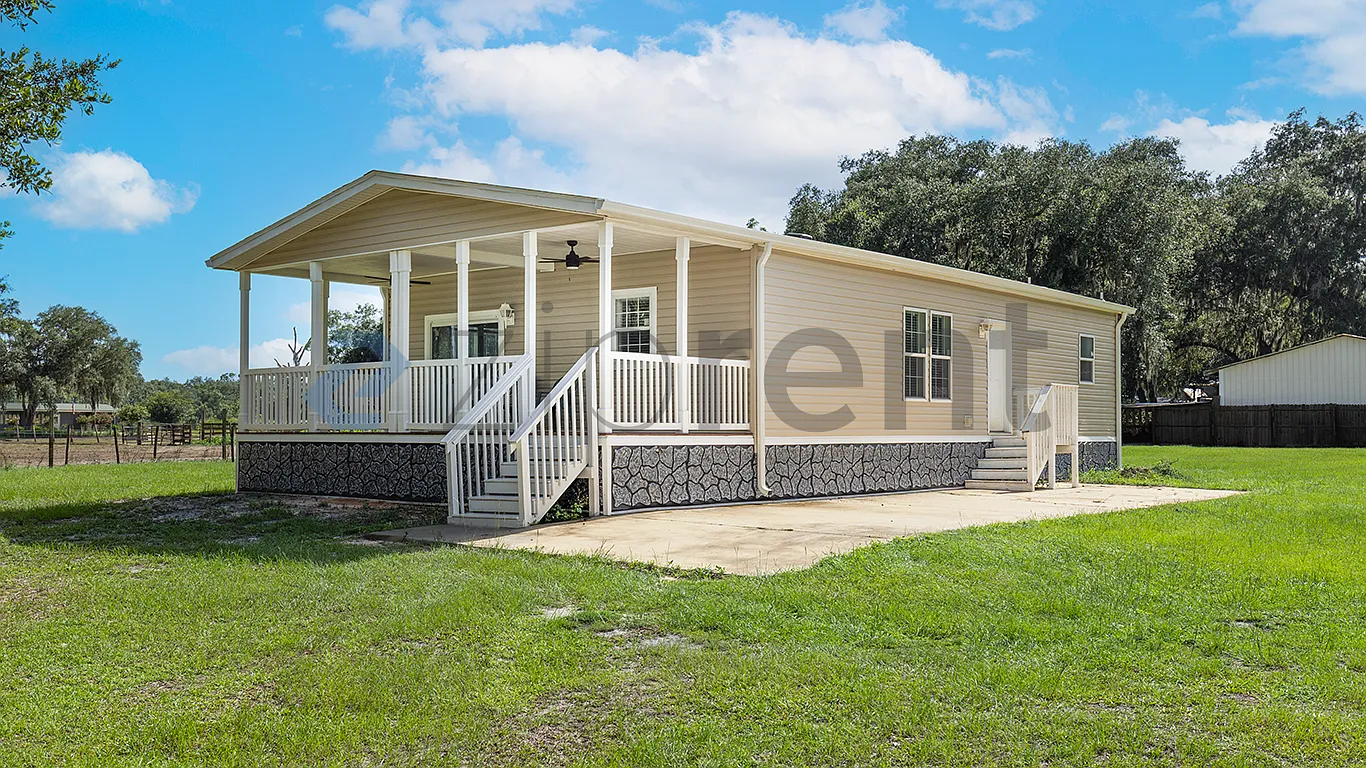 2 bed, 1400 sqft, $1,975 — Photo 1