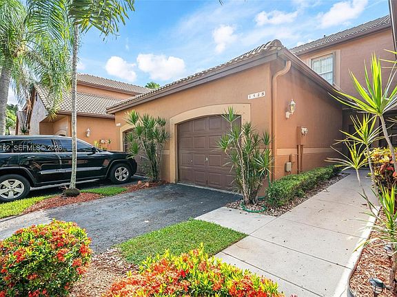 3rd image of 1528 Veracruz Ln #4-3