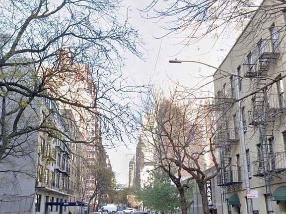 5th image of 320 E 73rd St #2E
