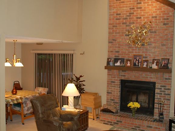 nice vaulted ceiling