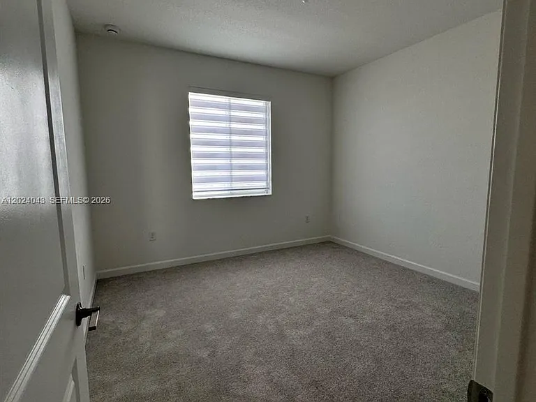 663 SE 13th Street Cir — Photo 5