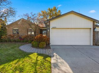 44273 Webster Rd, Canton, MI 48187