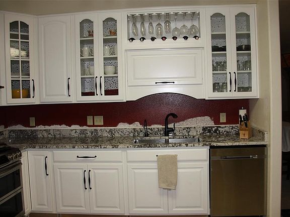 5th image of 31 N Shore Dr APT 2