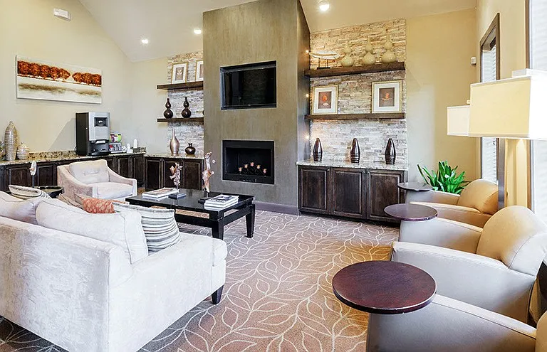 Northgate Oaks Apartments — Photo 29