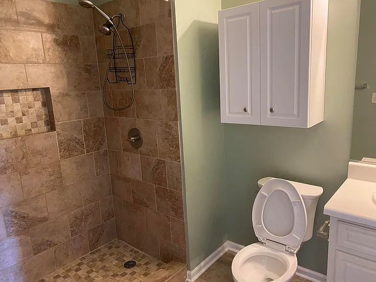 514 Goodale Ct — Photo 8