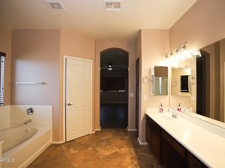 5034 W Saint Kateri Dr — Photo 28