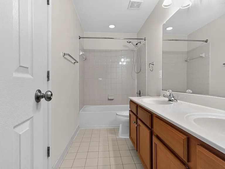 2347 Battery Hill Cir — Photo 23